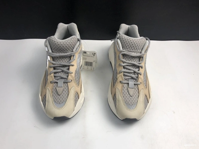 Cream 700 Cream V2 Adidas Yeezy GY7924 Boost 0727